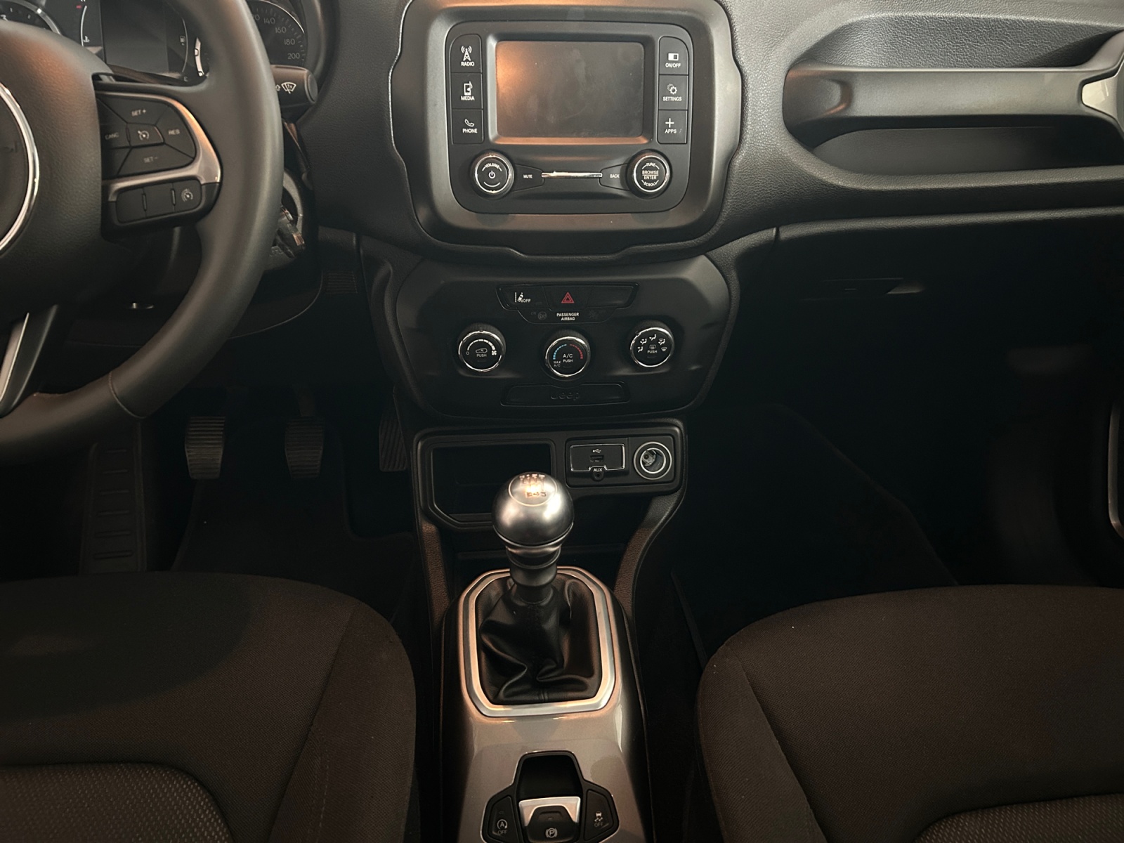 JEEP RENEGADE-JEEP RENEGADE RENEGADE I - PH2 - 1.6 MULTIJET LONGITUDE BVM 130CH-image-4