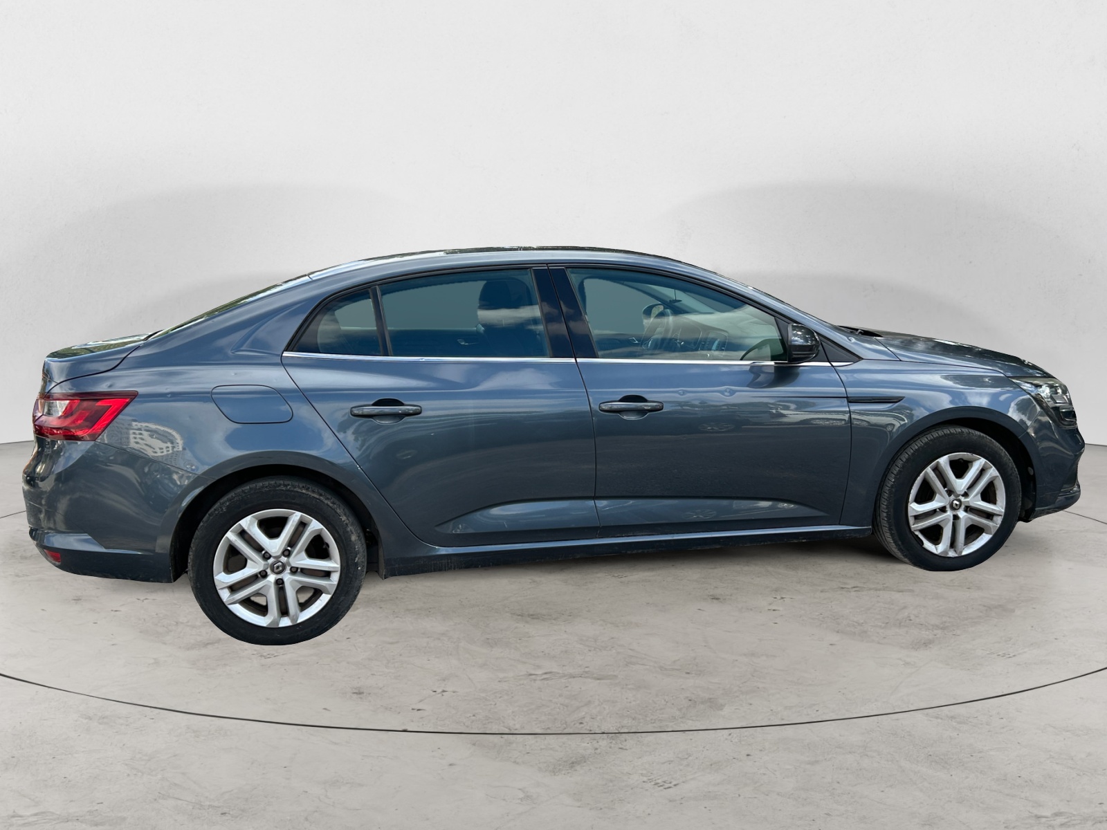 RENAULT MEGANE-RENAULT MEGANE MEGANE SEDAN IV - PH1 - 1.5 DCI LIFE BVM 90CH-image-4