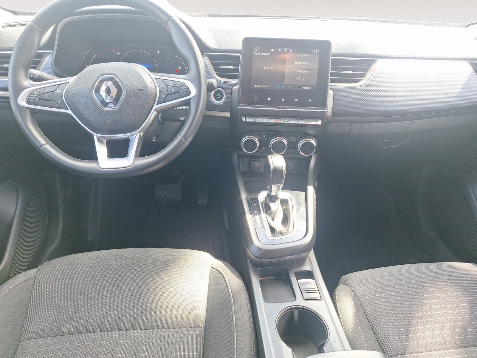 RENAULT ARKANA-RENAULT ARKANA 1.6-ETECH-145-HEV-EQUILIBRE-image-6