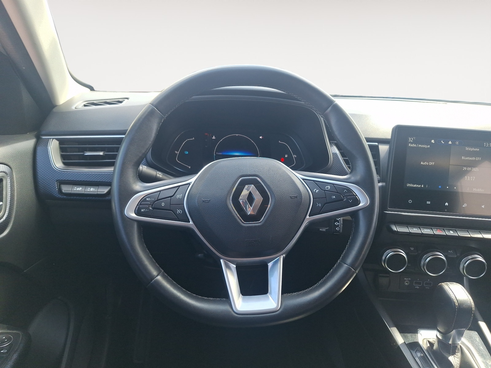 RENAULT ARKANA-RENAULT ARKANA 1.6-ETECH-145-HEV-EQUILIBRE-image-8