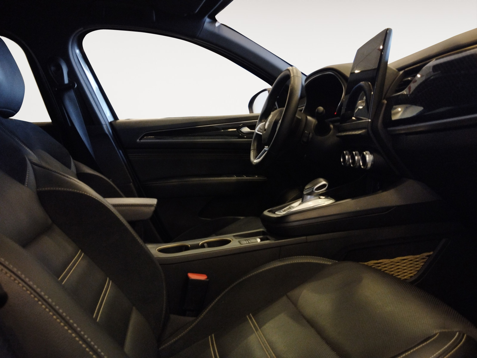 RENAULT ARKANA-RENAULT ARKANA 1.6 E-TECH 145 HEV ENGINEREED-image-8