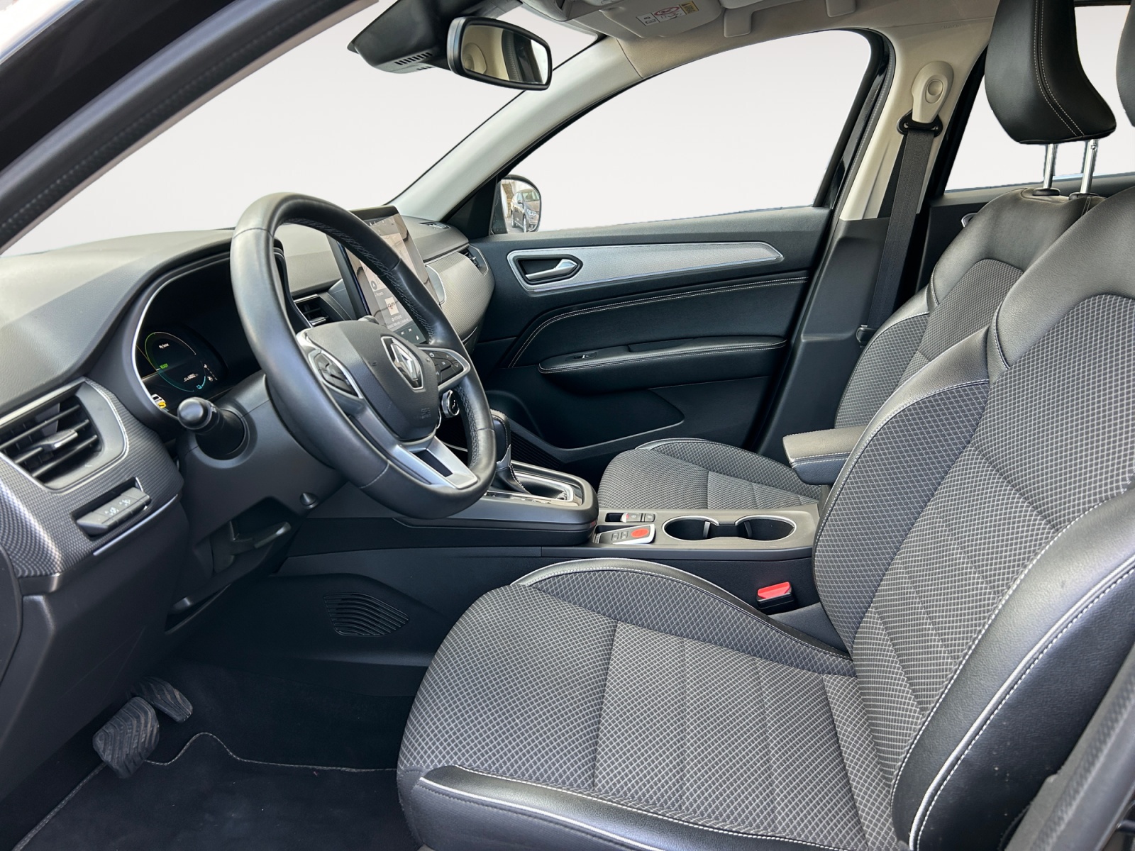 RENAULT ARKANA-RENAULT ARKANA ARKANA I - PH1 - 1.6 E-TECH HEV TECHNO BVA 146CH-image-5